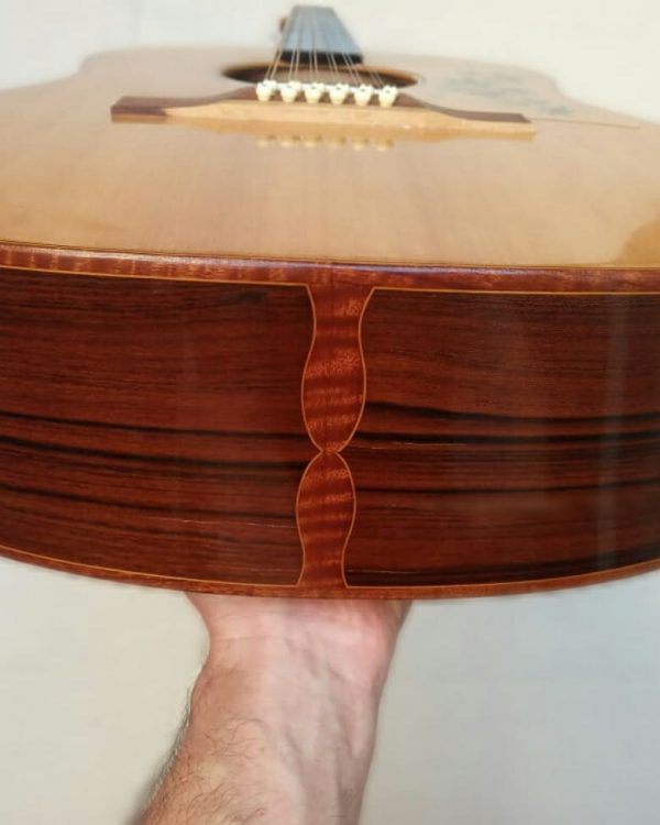 Guitarra acústica 12 cuerdas modelo "La Passionaria" de Luthier