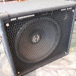 Amplificador de Bajo SWR Basic Black Combo Bass de los 90, usado - para entendidos