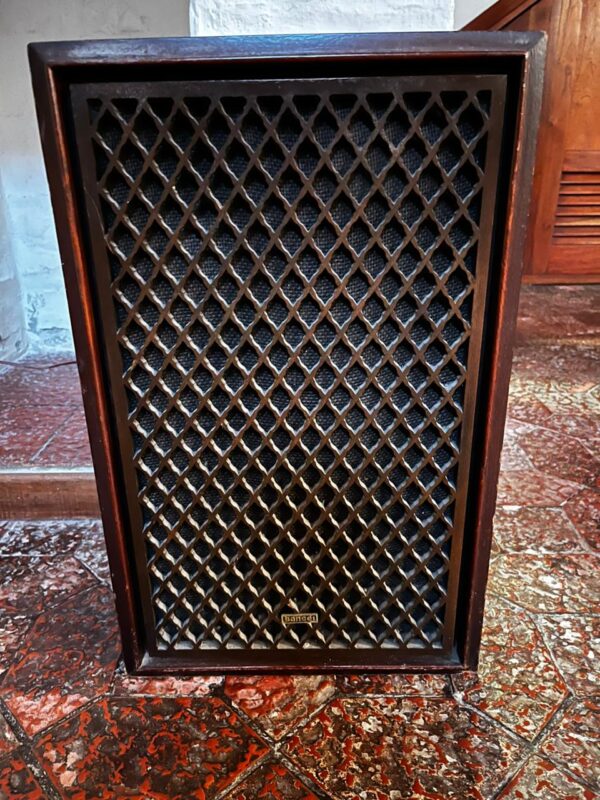Parlantes Sansei SS-300