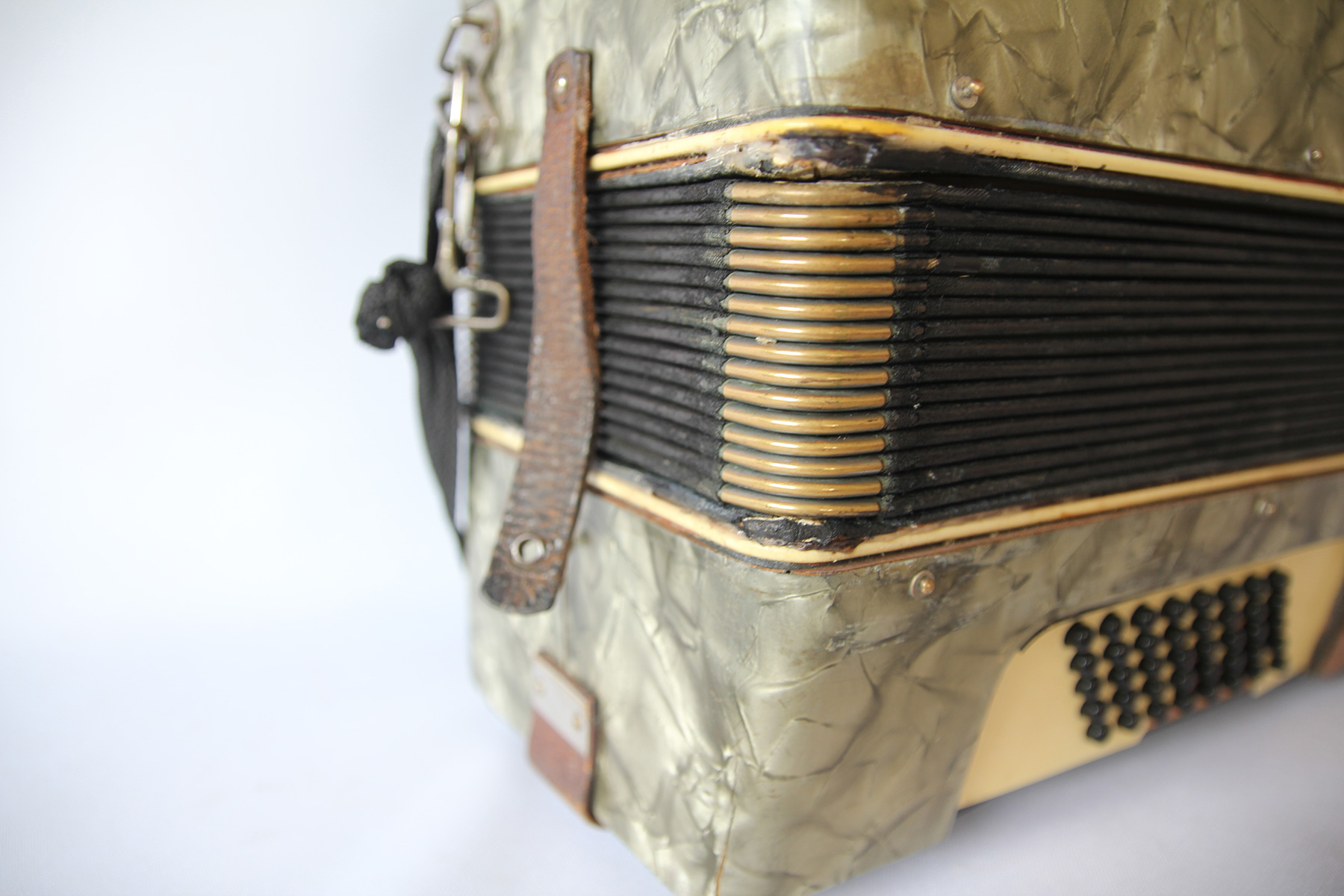 Acordeón Weltmeister usado, origen Alemania del Este, 40 bajos - Imagen 20