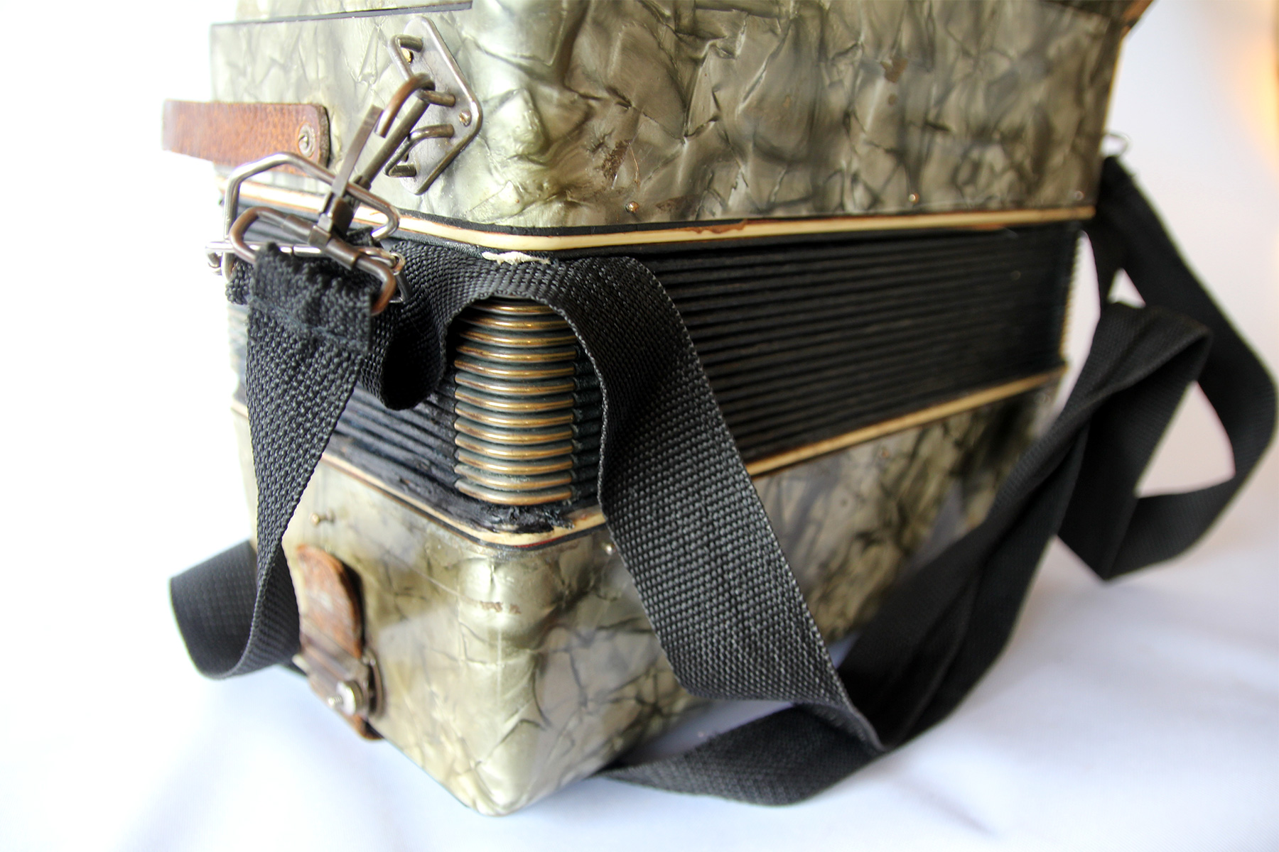 Acordeón Weltmeister usado, origen Alemania del Este, 40 bajos - Imagen 10